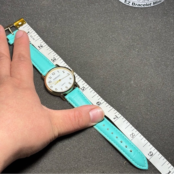 Embassy Ladies Quartz Watch Gold Tone White Dial Teal Band Working GEM9116 - Picture 6 of 7